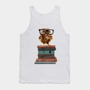 Adorable Nerdy Owl with Glasses on Books Tank Top